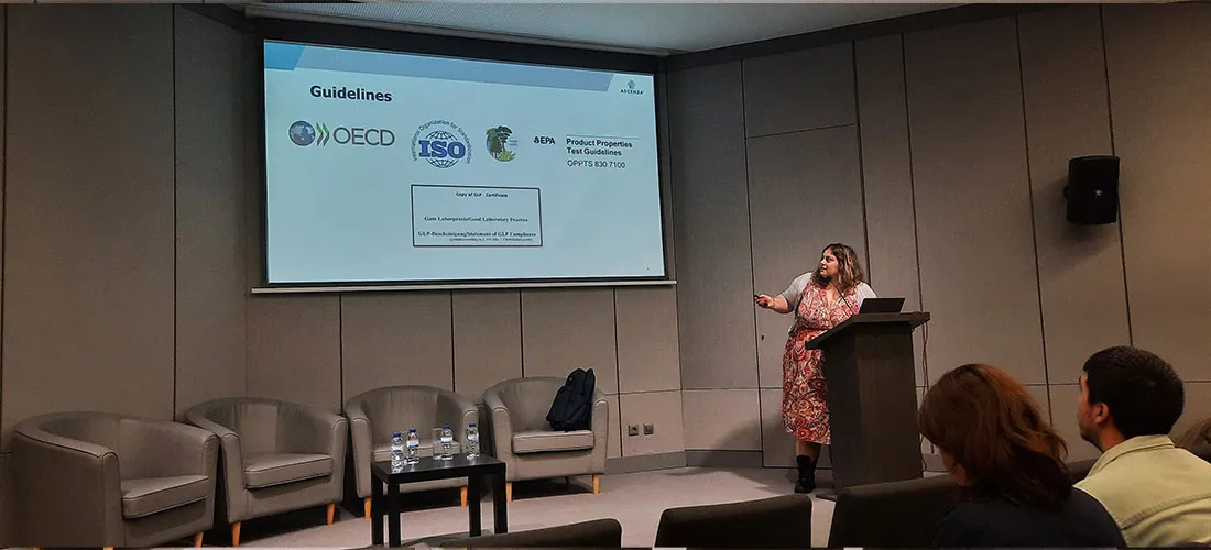 carla pereira making a presentation on Fundação Cupertino Miranda