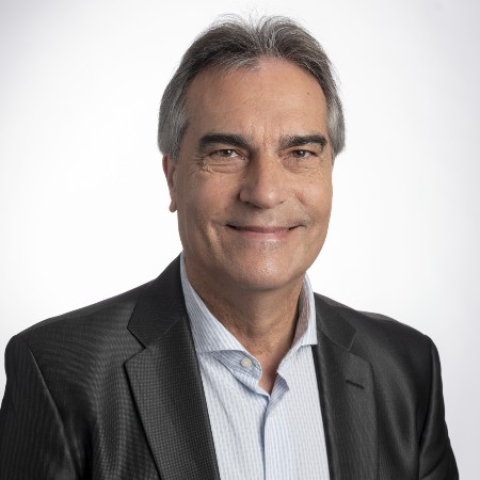 photo of Josué Clemente, Industrial and Innovation Director of ASCENZA, with a white background.
